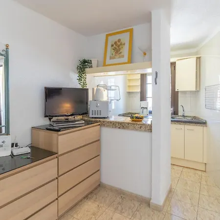 Go2tenerife Apart'mila Wowww!!! Sea View & Pool Apartman