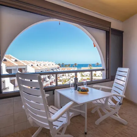 Go2tenerife Apart'mila Wowww!!! Sea View & Pool Плая-де-лас-Америкас